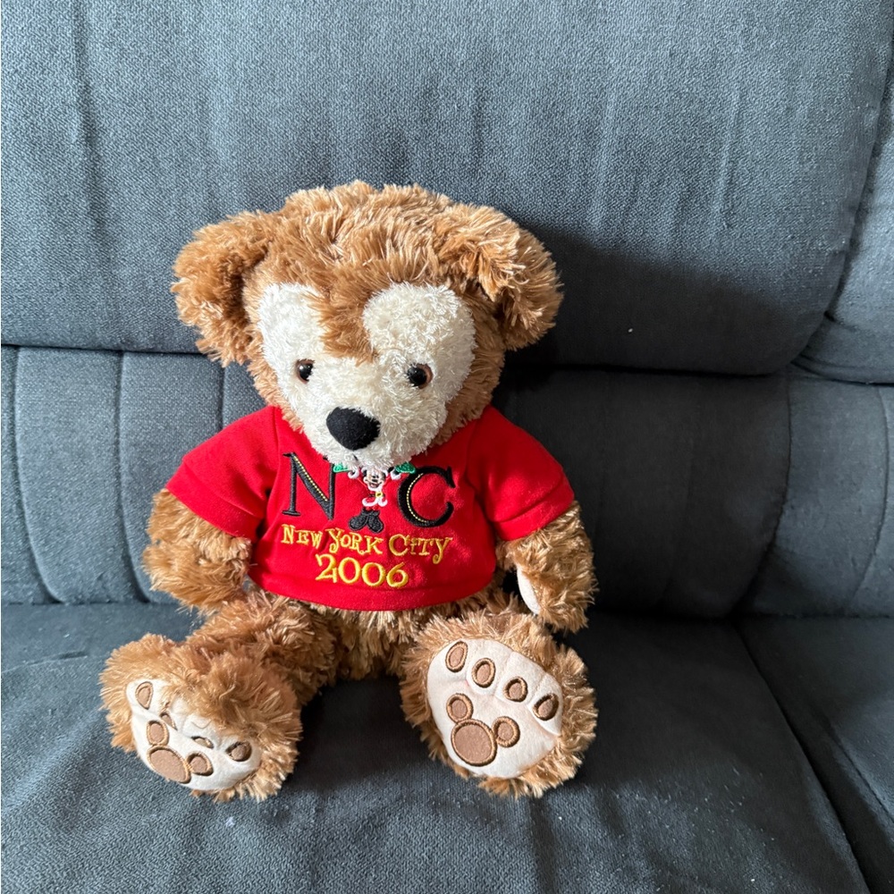 2006 NYC Christmas Disney Bear